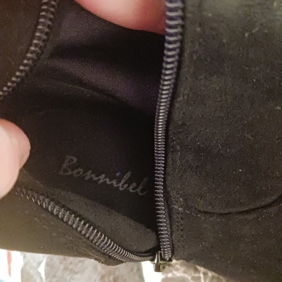 Bonnibel Black Over The Knee Boots Ladies 6 1/2 Block Heel Man Made Materials - Picture 5 of 5